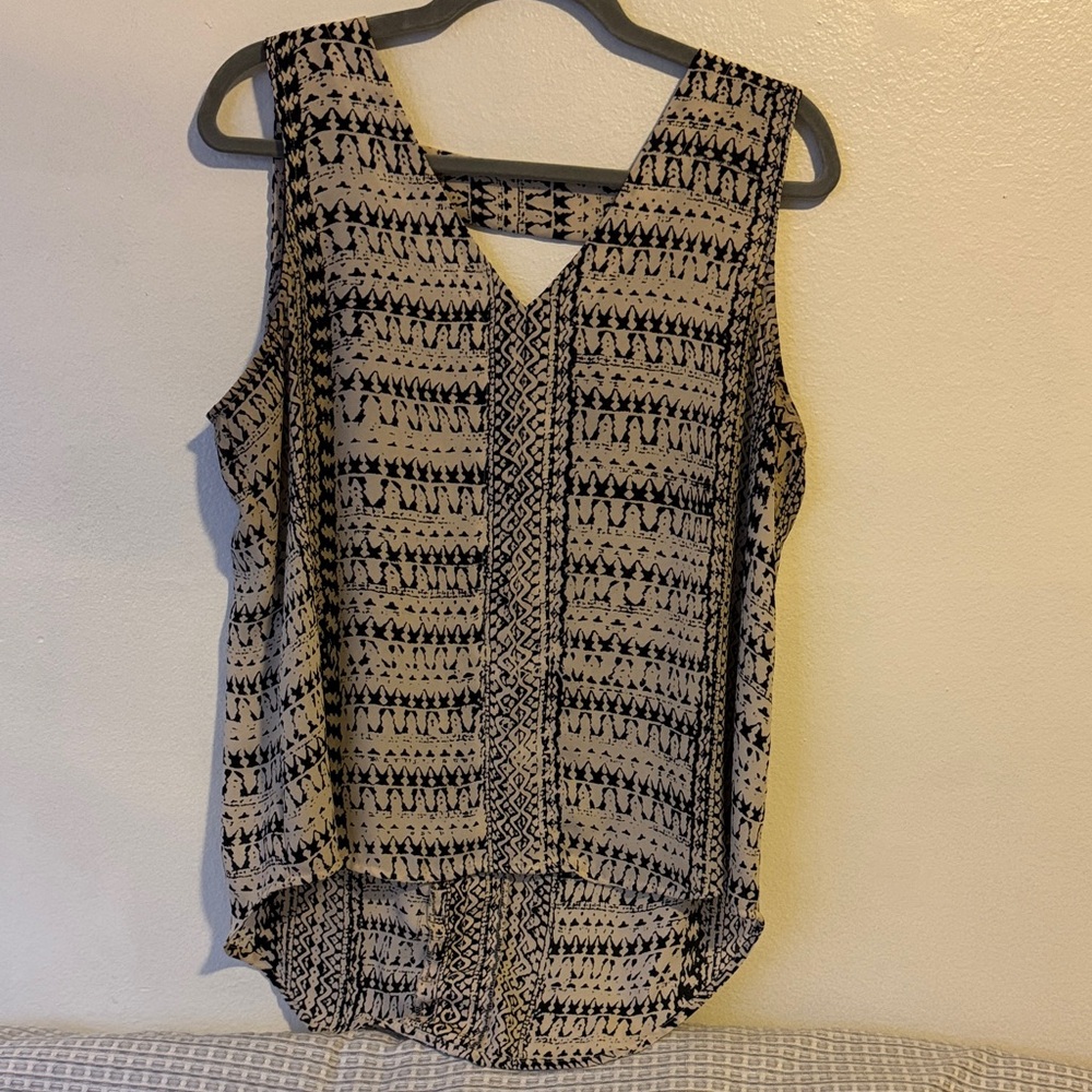 a.n.a Black and Cream Patterned Blouse